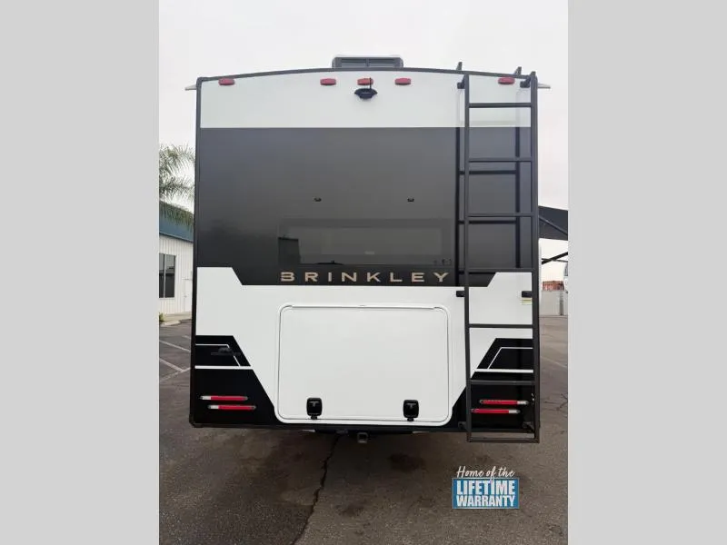 2026 Brinkley Model Z 3110 - Photo 3