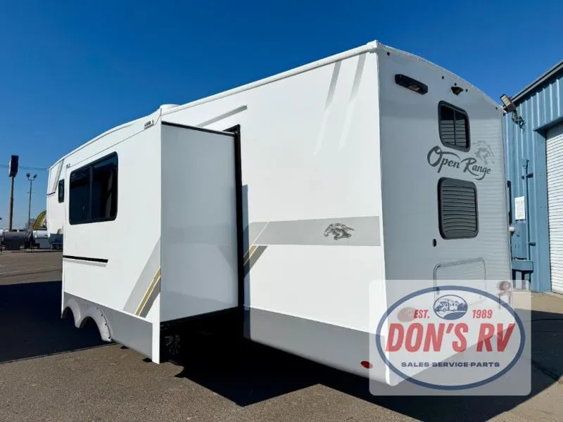 2027 Open Range RV Roamer Light Duty 28DBSS - Photo 4