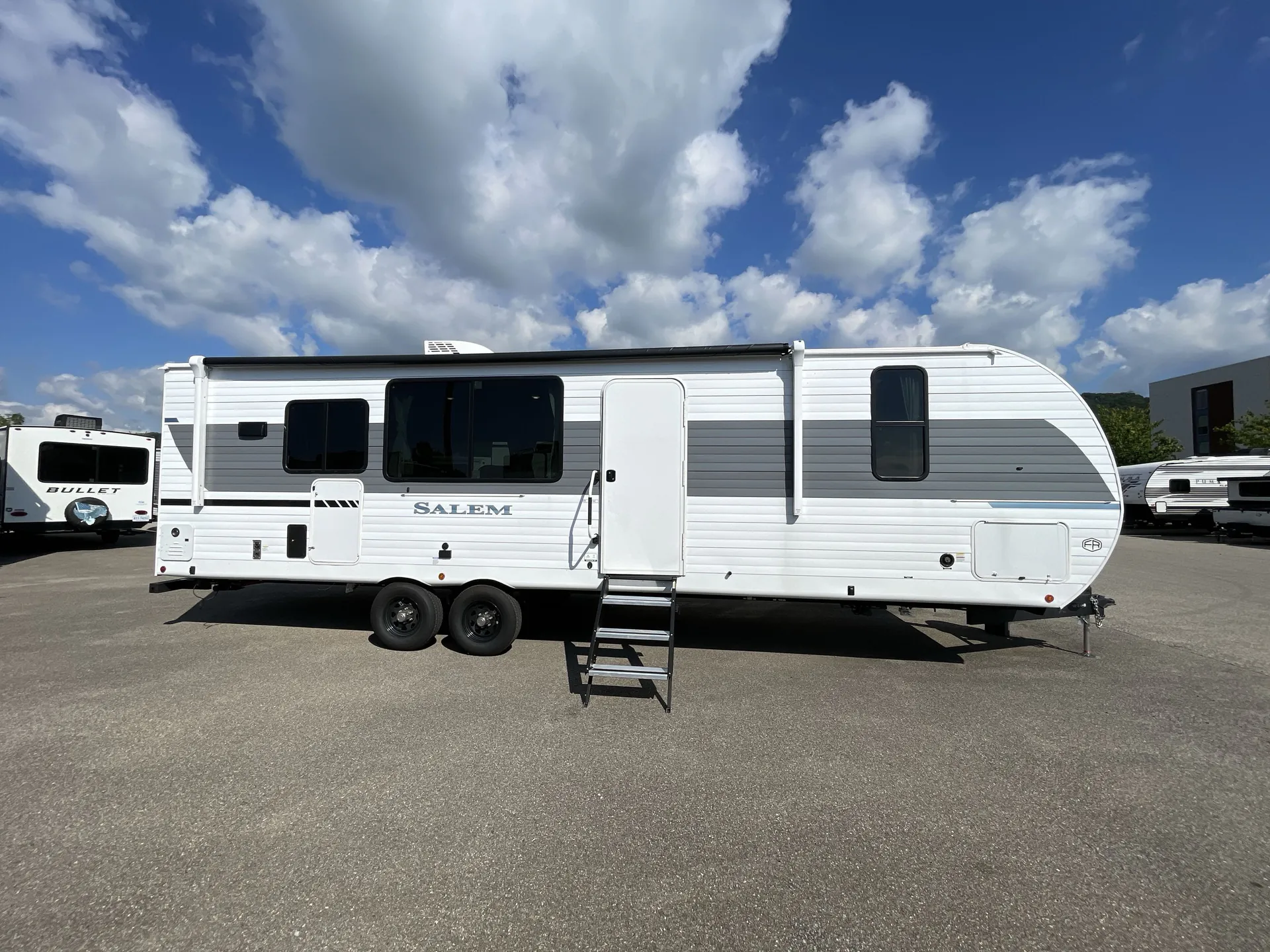 2027 Forest River Salem 27RK — campside