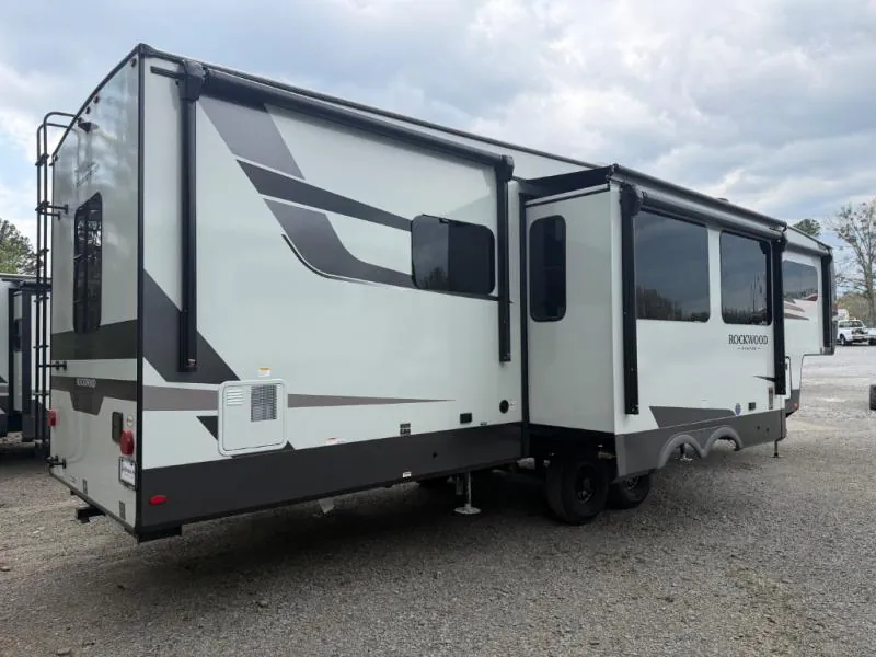 2026 Forest River Rockwood Signature 403SDB, Photos photo 5