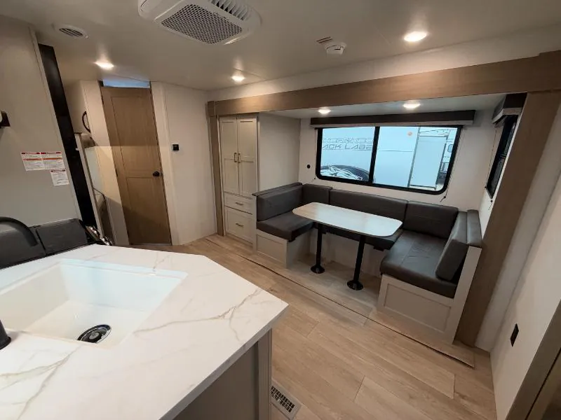 2027 Jayco Jay Flight 245BHS - Photo 4