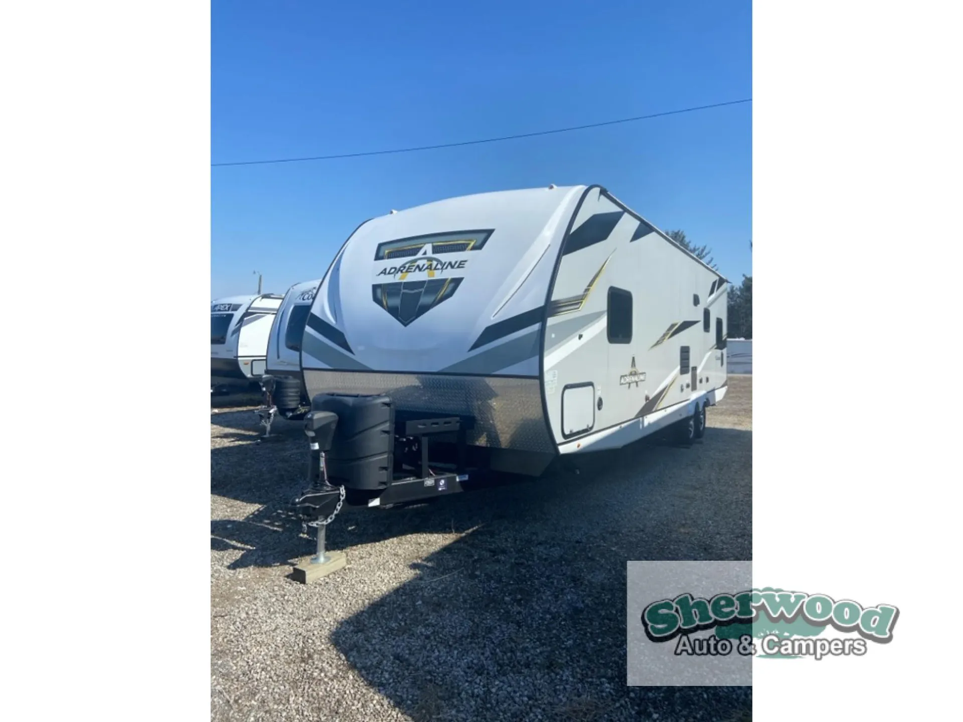 2022 Coachmen Adrenaline 27LT - Photo 3
