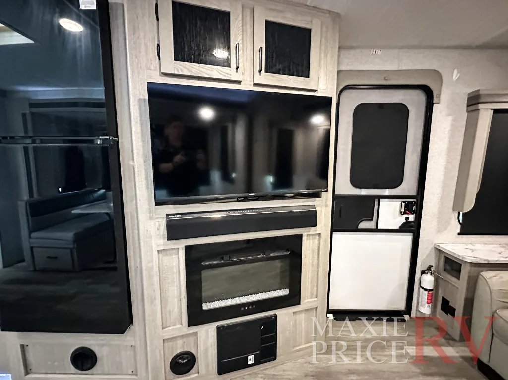 2022 East to West Alta 2850KRL, Photos photo 12