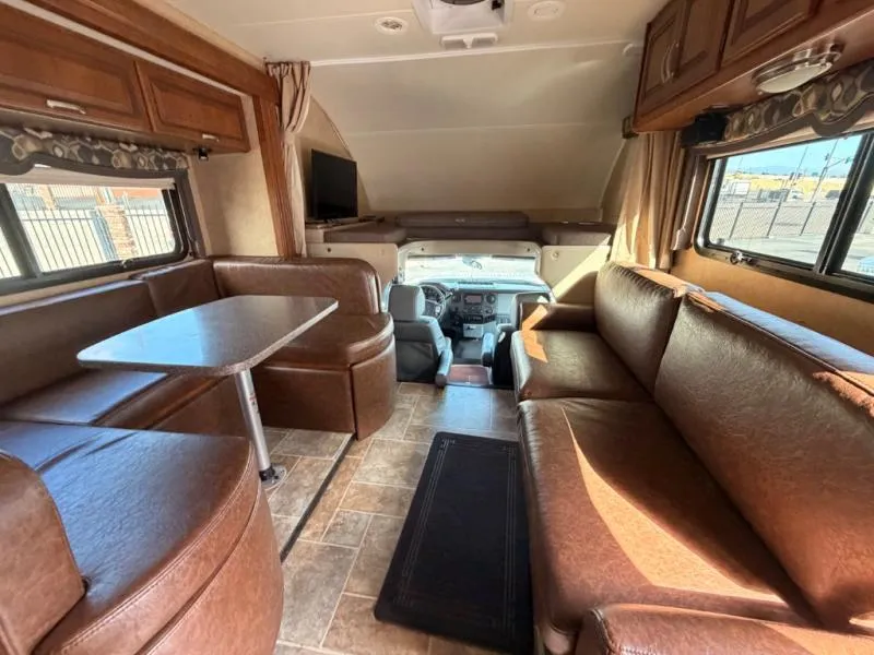 2015 Thor Motor Coach Four Winds 33SW - Photo 3