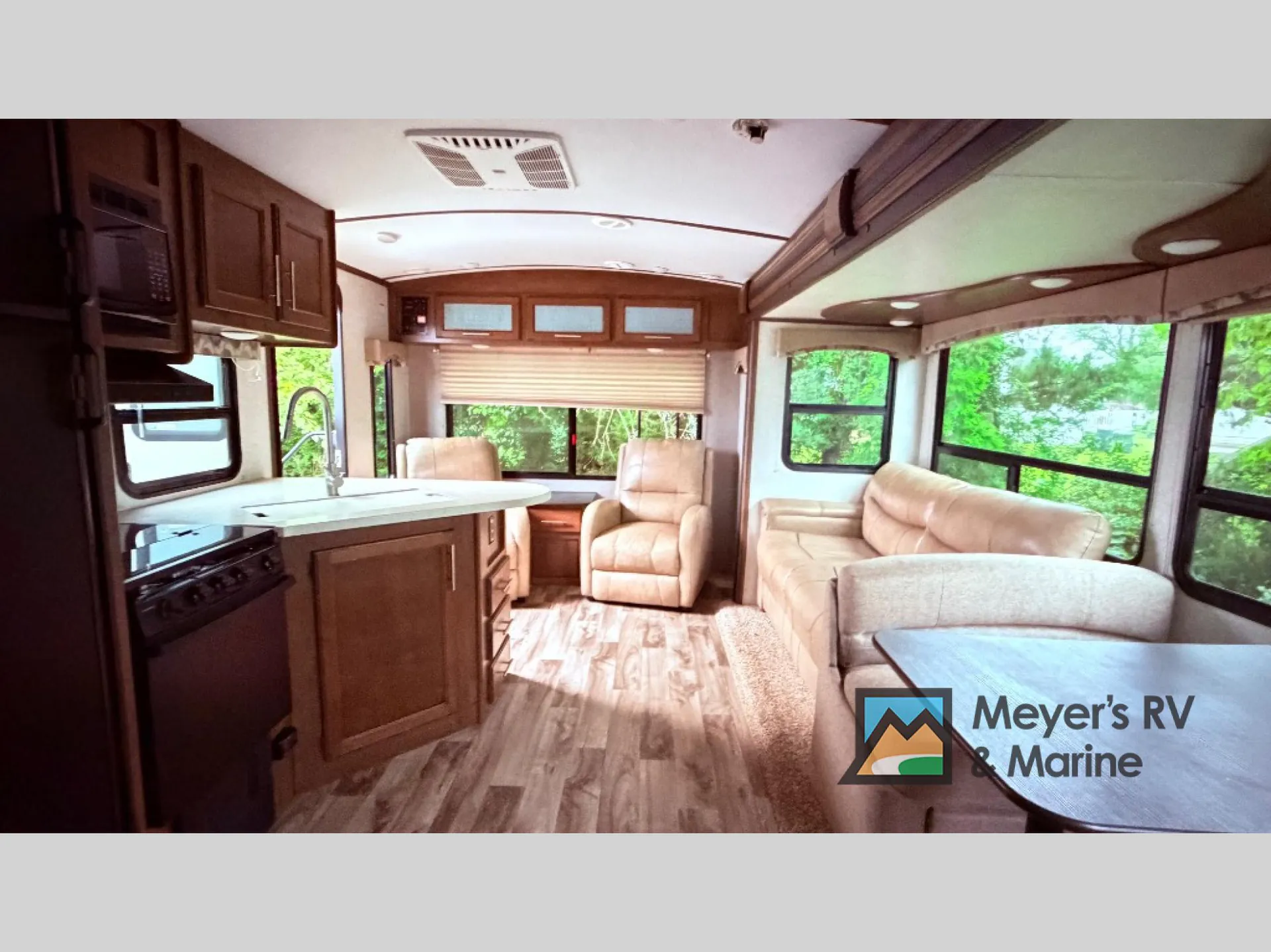 2018 Keystone Cougar Half-Ton 27SAB - Photo 3