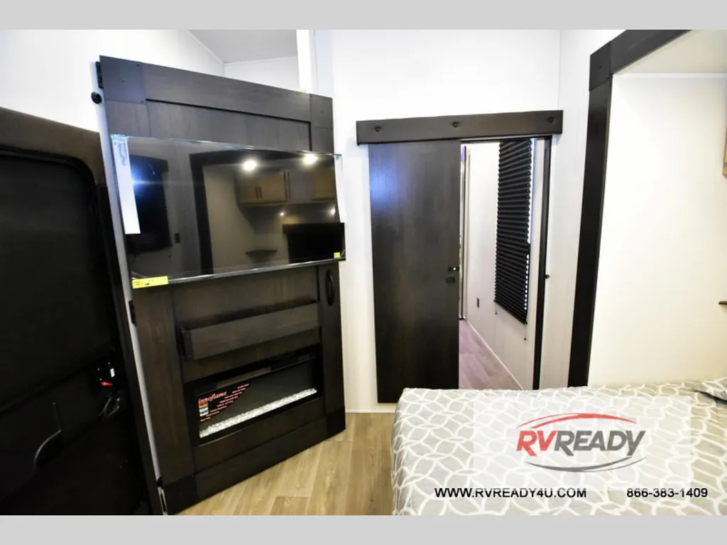 2027 Forest River Cherokee Timberwolf 39DC, Photos photo 14