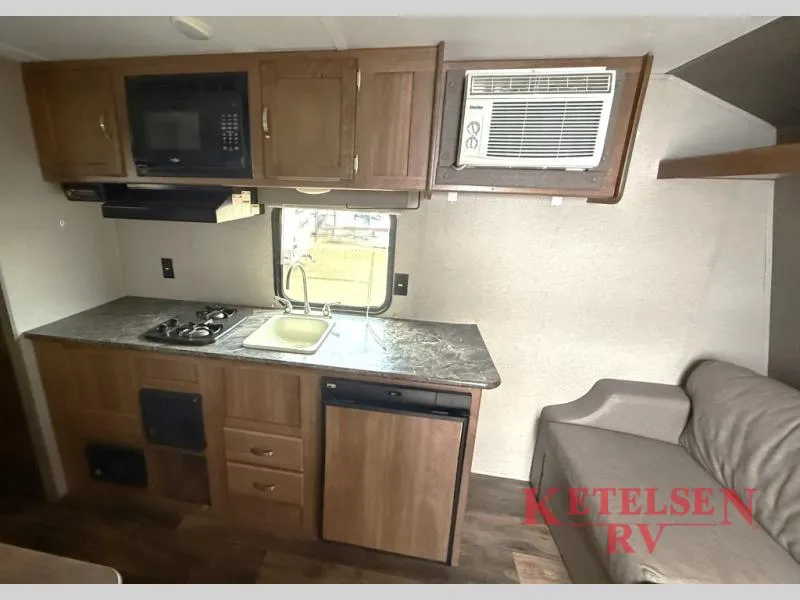 2017 Keystone Springdale Mini 1850FL - Photo 4