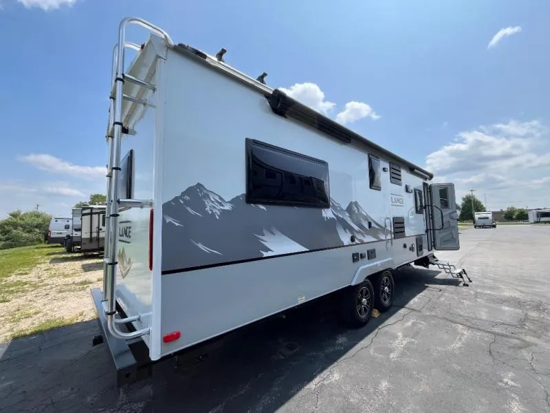 2025 Lance Lance Travel Trailers Used    2465 - Photo 4