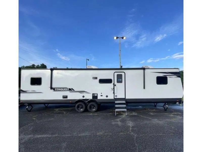 2024 Gulf Stream Conquest 33DBDB - Photo 2