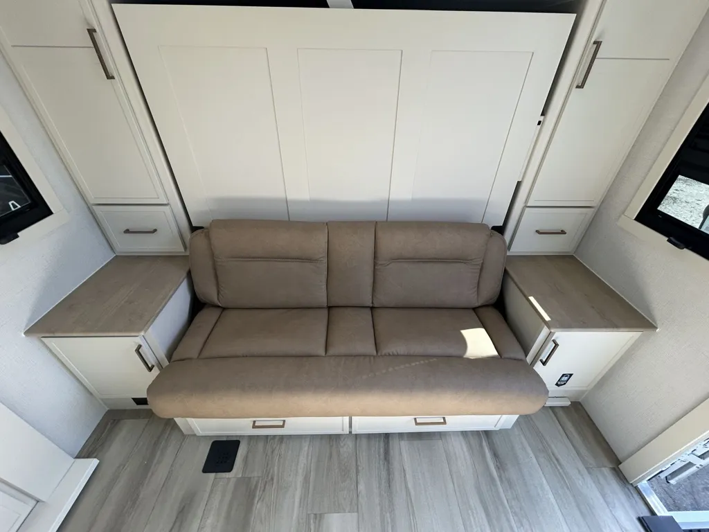 2026 Brinkley MODEL I 20X, Photos photo 6