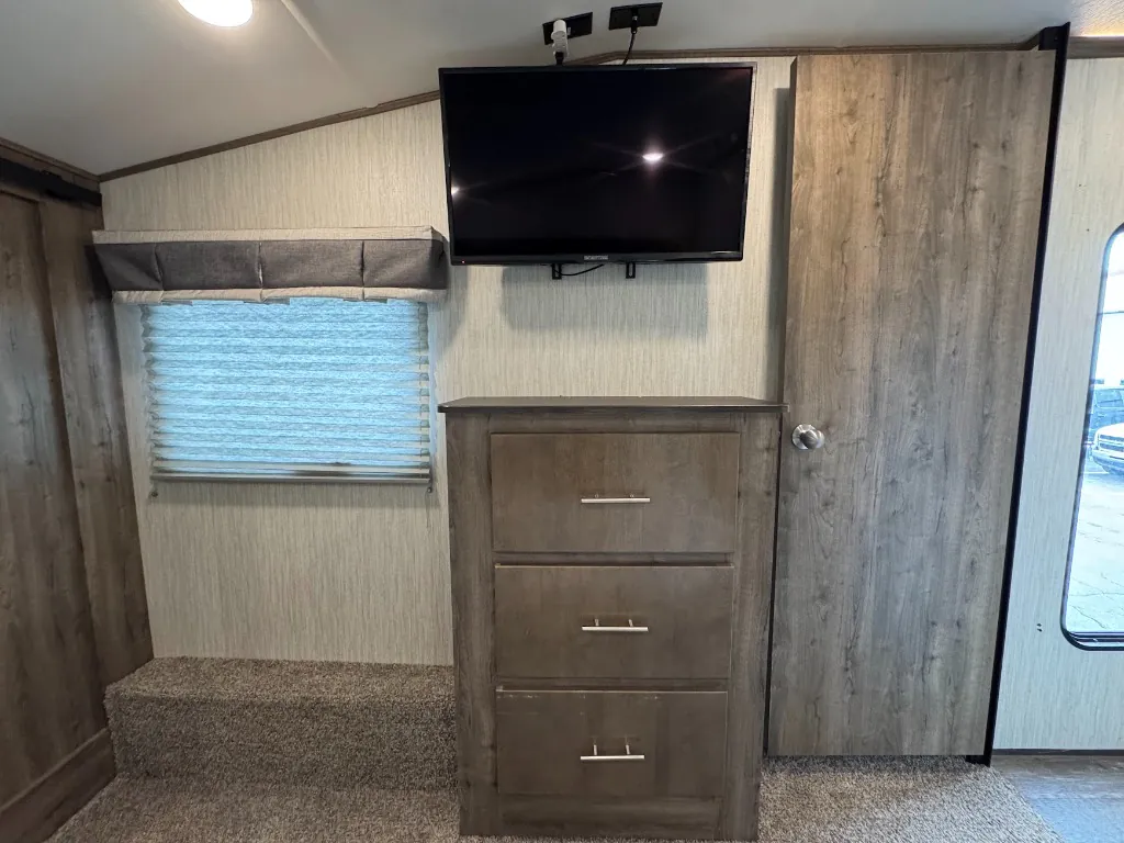 2019 Forest River Sabre 36BHQ - Photo 4