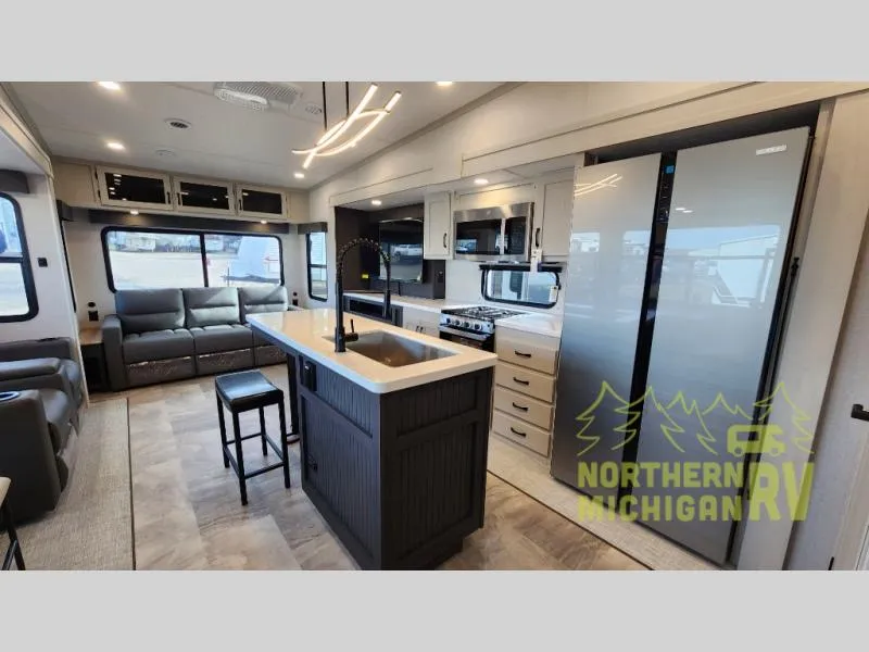 2026 Coachmen Chaparral 336TSIK - Photo 3