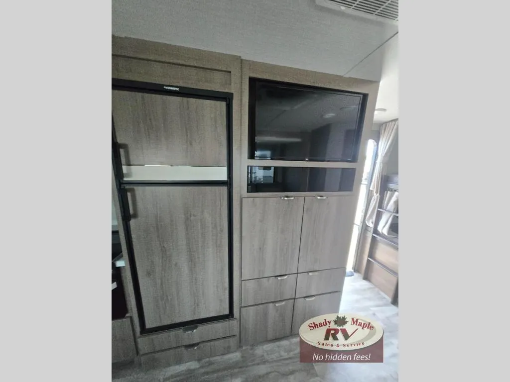 2021 Grand Design Imagine 2800BH - Photo 3