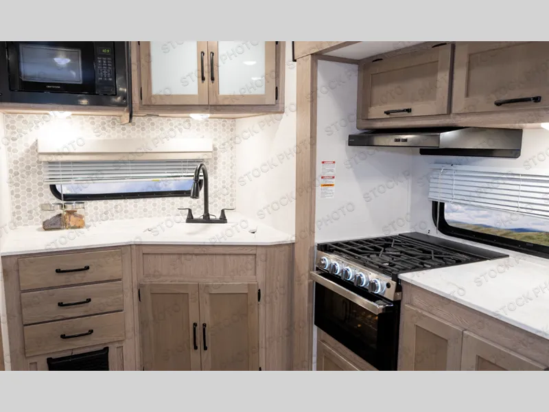 2026 Gulf Stream RV Ameri-Lite Ultra Lite 240RK - Photo 3