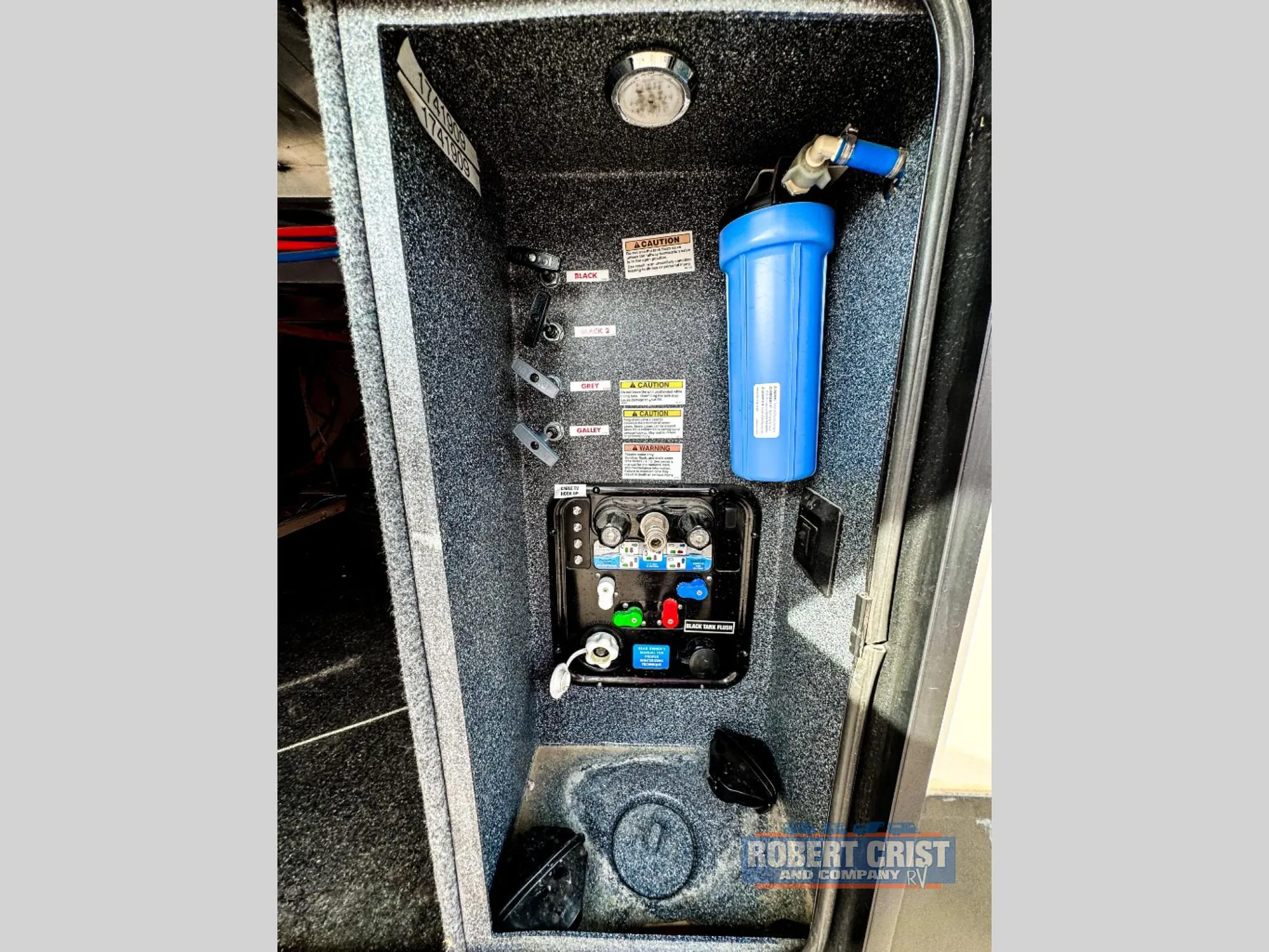 2020 Forest River Sierra 368FBDS — Photo 7