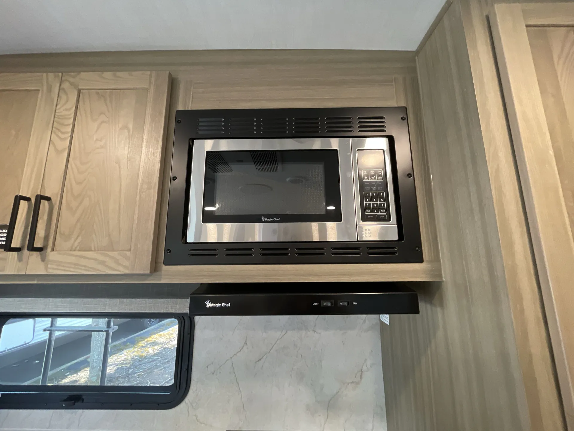 2027 Forest River Rockwood Ultra Lite 2711RK — living area main
