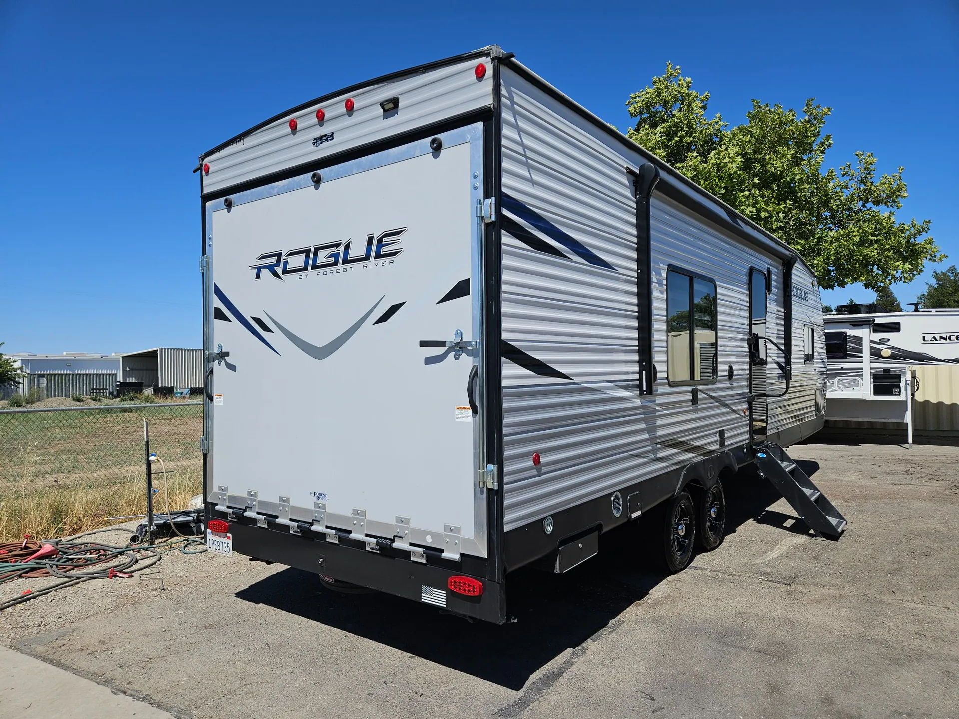 2021 Forest River Vengeance Rogue 26V - Photo 3