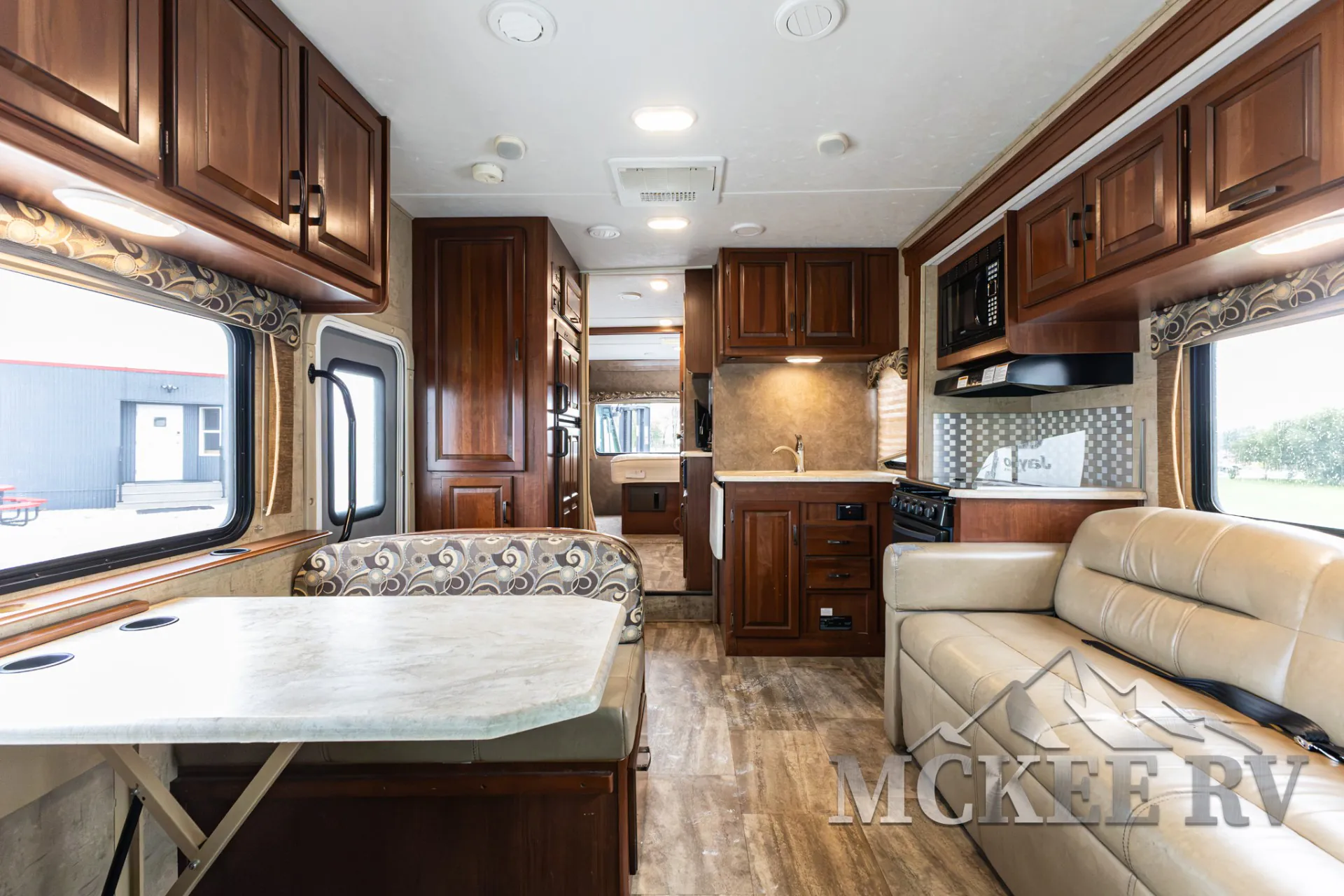 2015 Forest River Sunseeker 3170DS - Photo 3