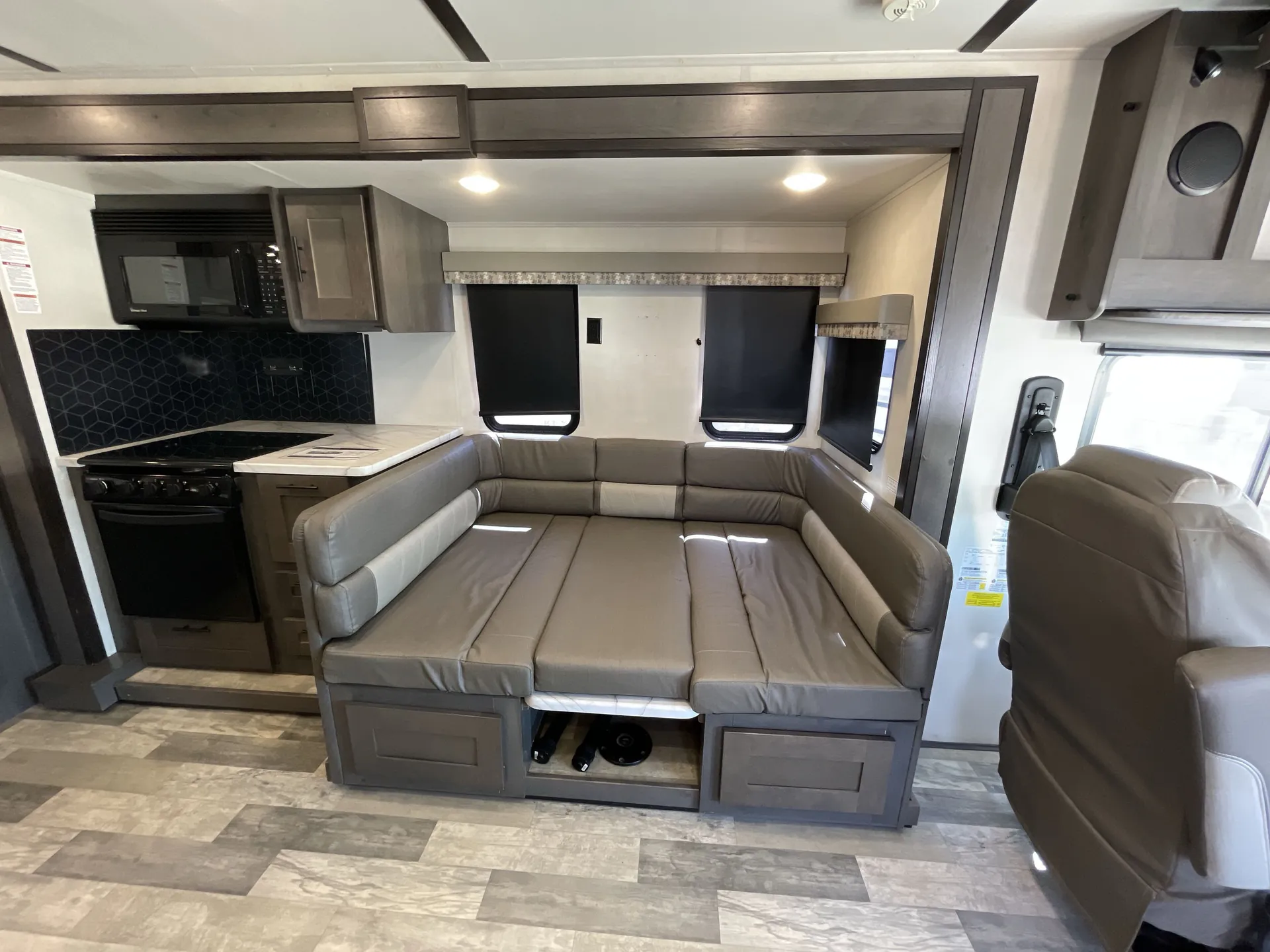 2023 Forest River FR3 32DS — dinette