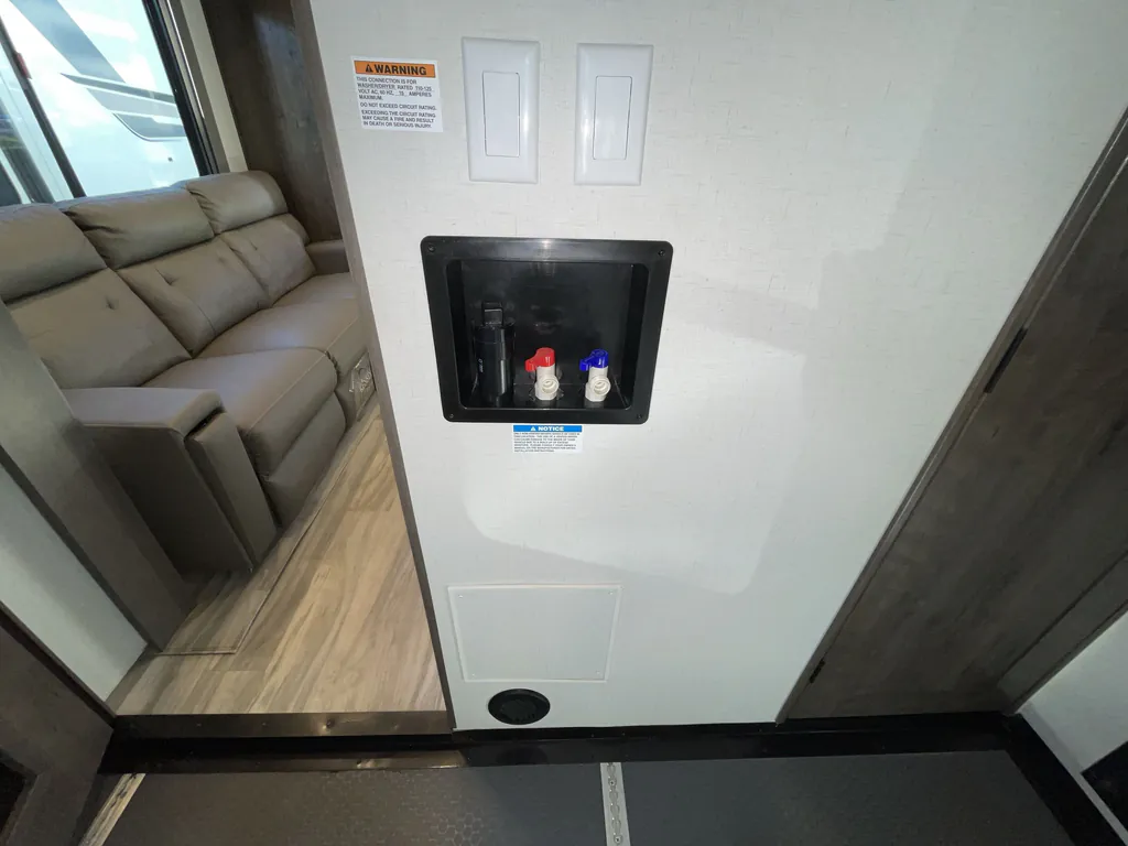 2023 Alliance RV Valor 42V13, Photos photo 20