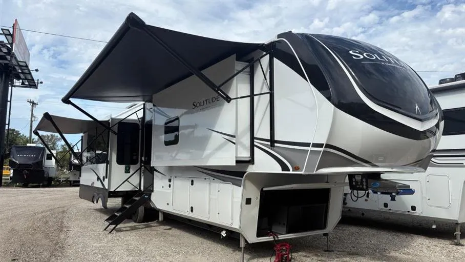 2026 Grand Design Solitude 417KB - Photo 2