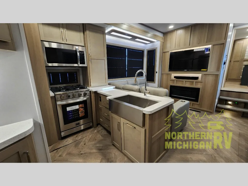 2026 Keystone Raptor 433, Photos photo 9