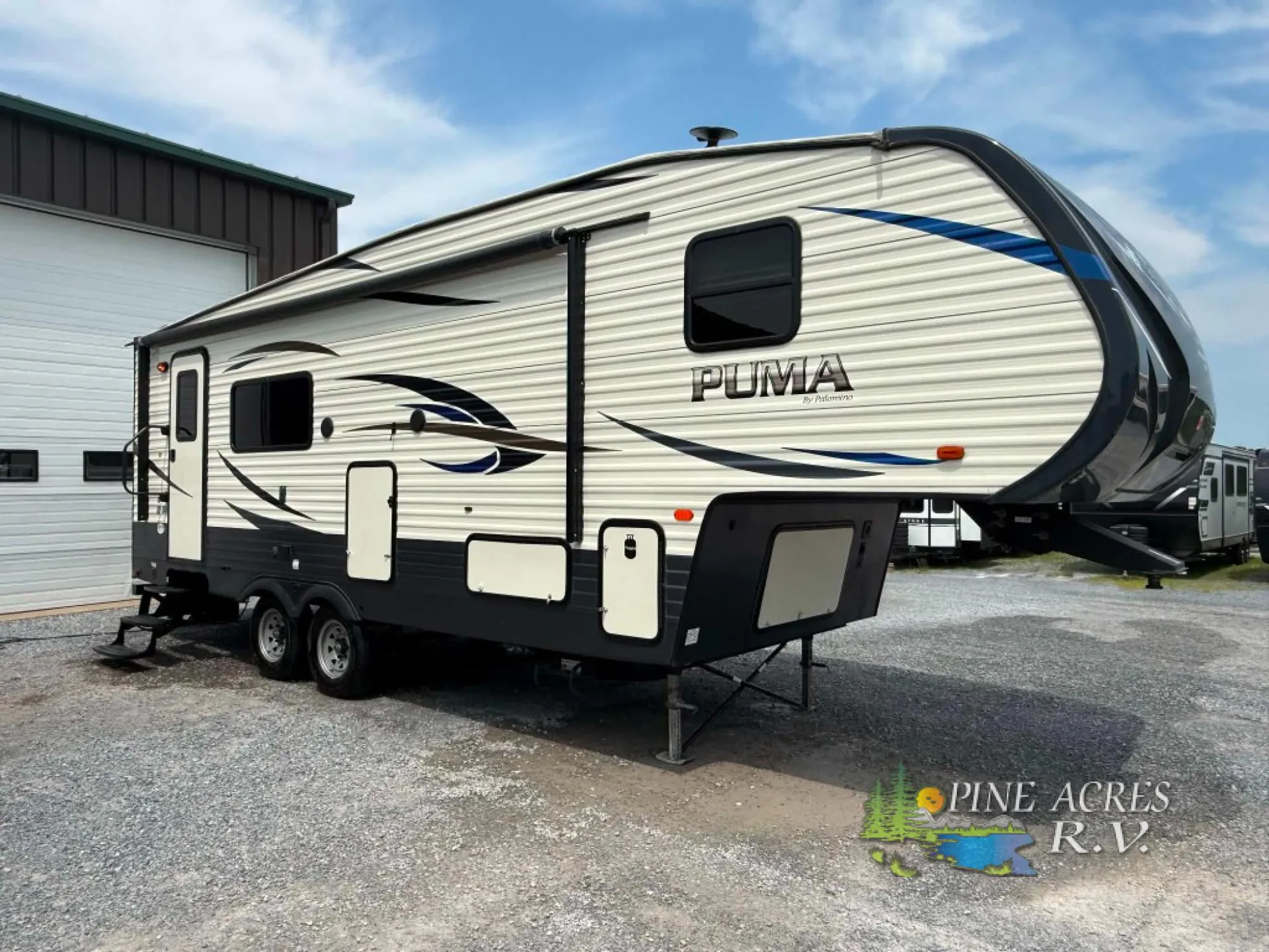 2019 Palomino Puma 255RKS dealer photo 5 from Pine Acres RV