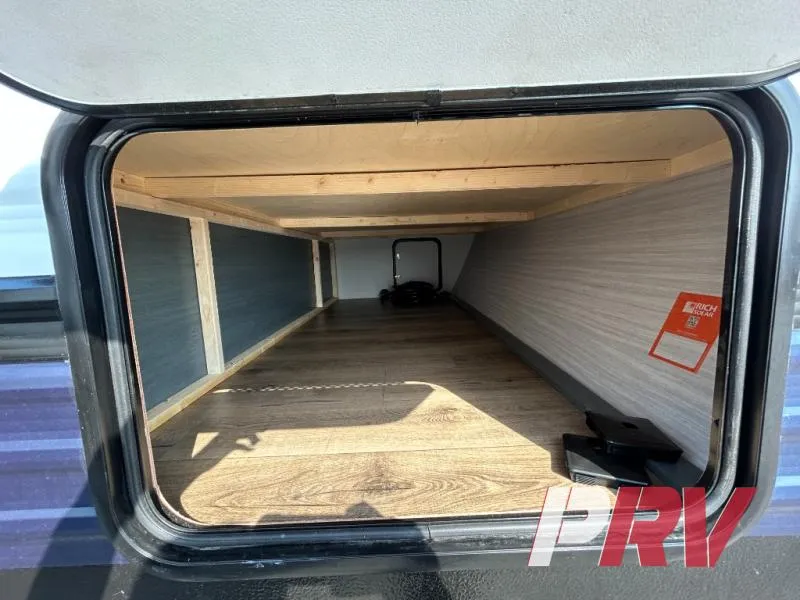 2027 Palomino Puma 31QBBH - Photo 4