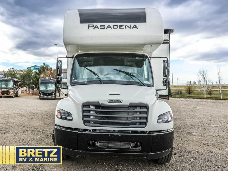 2026 Thor Motor Coach Pasadena 34XG - Photo 3