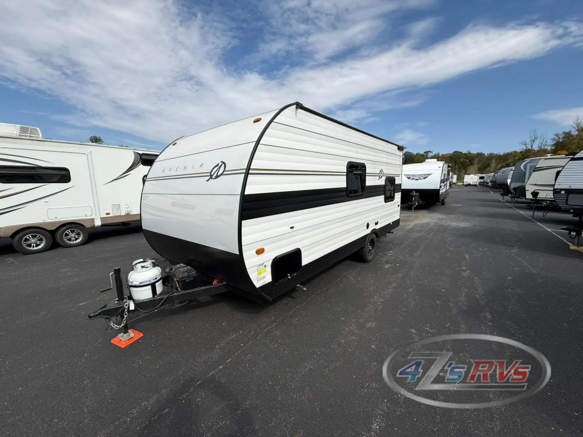 2025 Cruiser RV Avenir 17BH - Photo 3