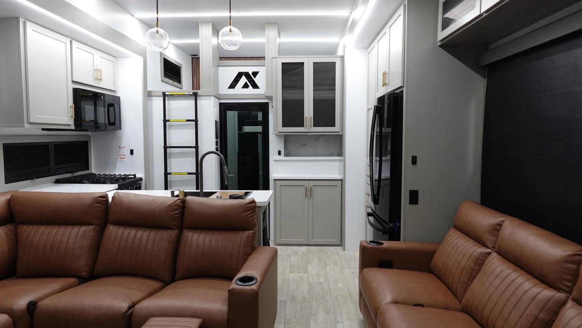 2026 Axiom Vendetta V4250 - Photo 3