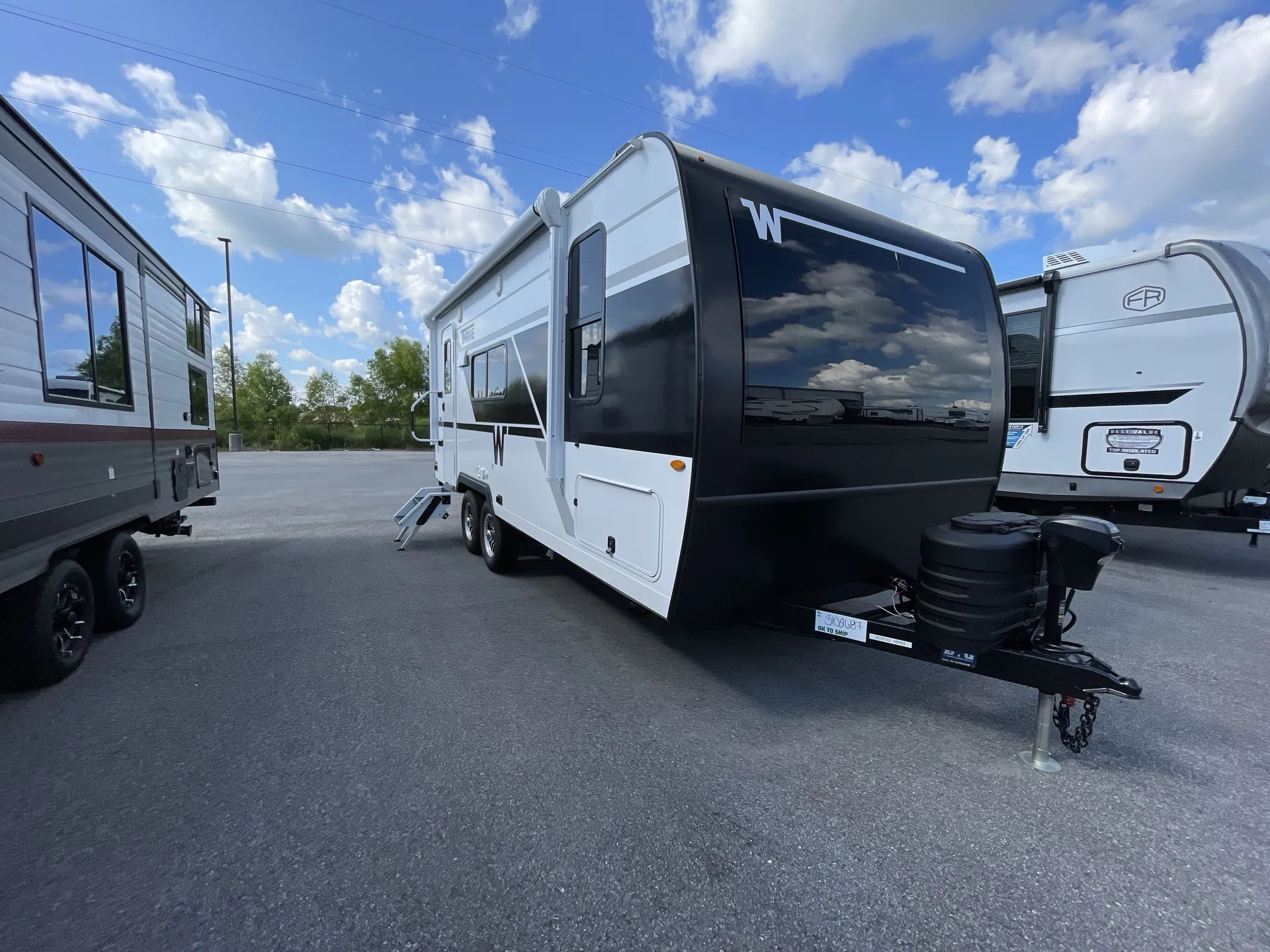 2026 Winnebago Thrive 18FBS - Photo 2