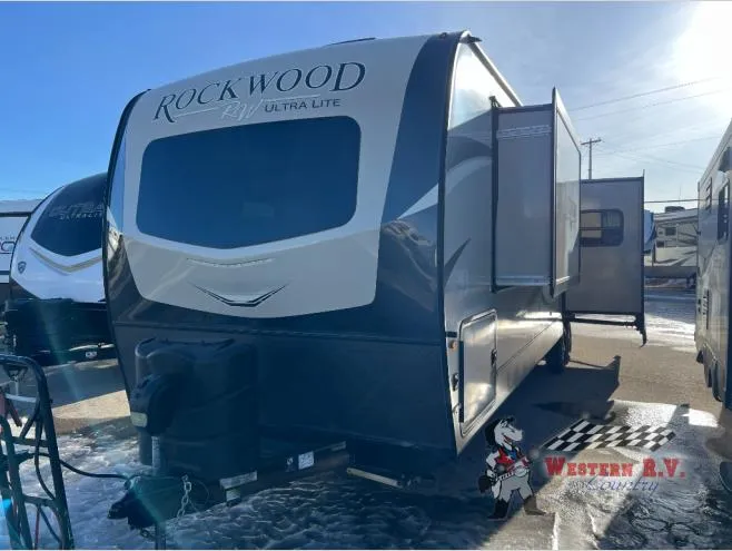 2021 Forest River Rockwood Ultra Lite 2902SW - Photo 2