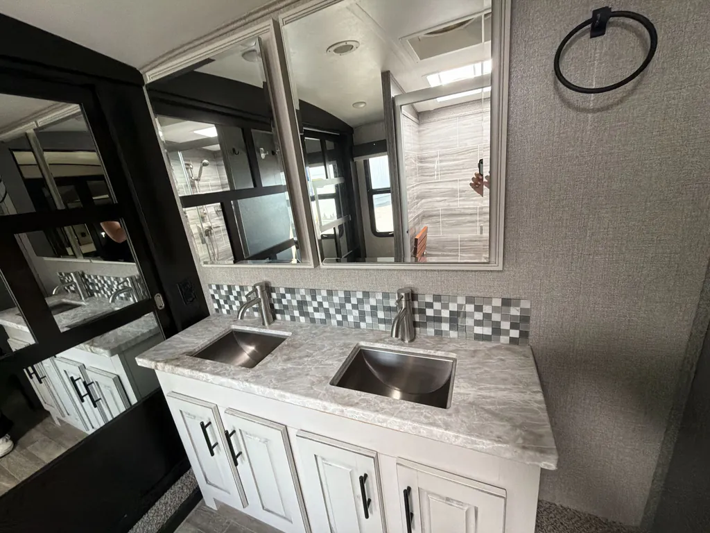 2021 Jayco North Point 387FBTS, Photos photo 21