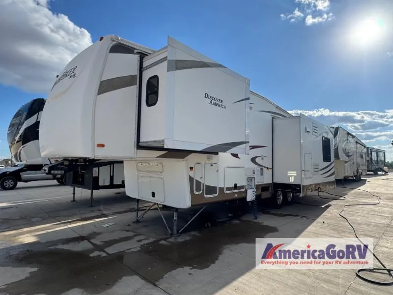 2012 NuWa HitchHiker Discover America 330 FK - Photo 2