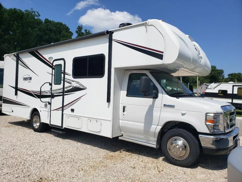 2021 Nexus Triumph 28T - Photo 2