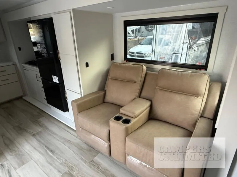 2026 Brinkley Model Ix 23X - Photo 3