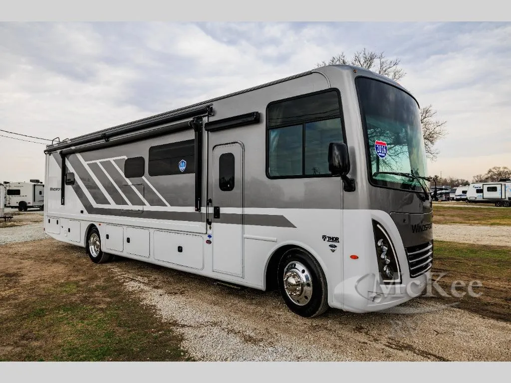 2026 Thor Motor Coach Windsport 35R - Photo 2