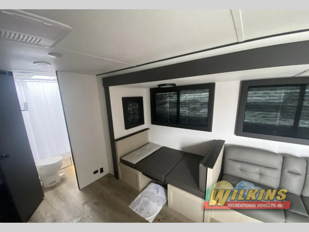 2026 Shasta RVs i-5 Edition 527BHS, Photos photo 10