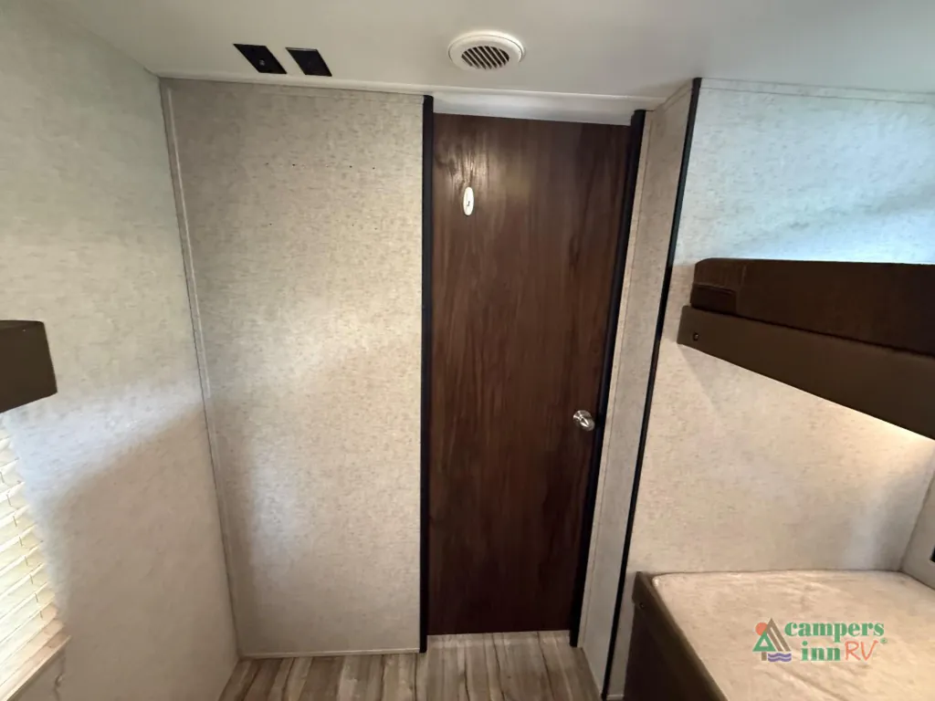 2018 Forest River Cherokee 284RJ, Photos photo 36