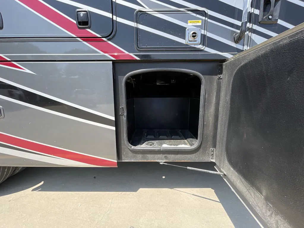 2023 Thor Motor Coach Inception 38BX - Photo 3
