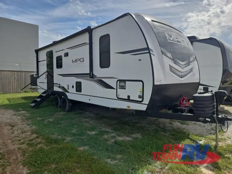 2025 Cruiser RV MPG 2400PD - Photo 2