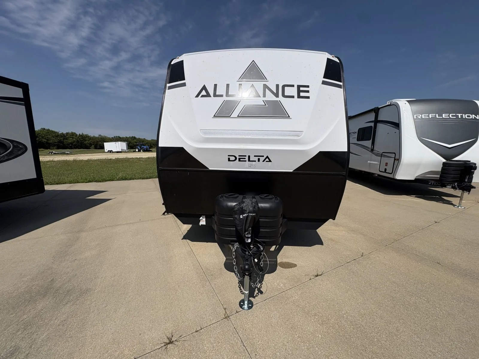 2026 Alliance RV Delta 281BH - Photo 3