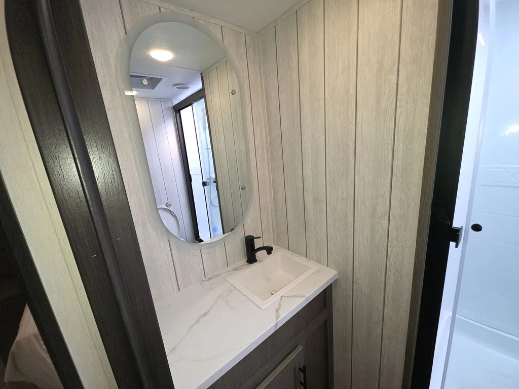 2026 Forest River Cherokee Alpha Wolf 29DCB, Photos photo 26