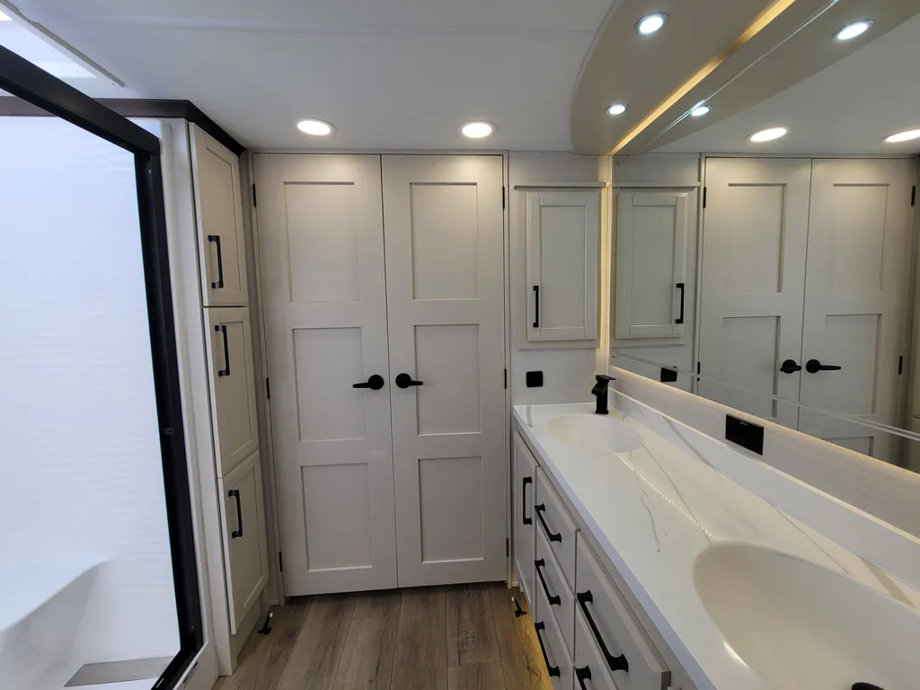 2026 Forest River Riverstone Legacy 43BFC, Photos photo 52