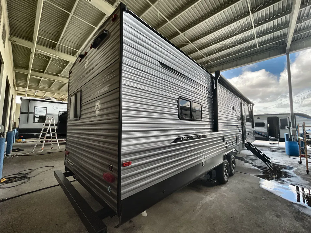 2026 Coachmen Catalina Legacy 343BHTS DEN, Photos photo 3