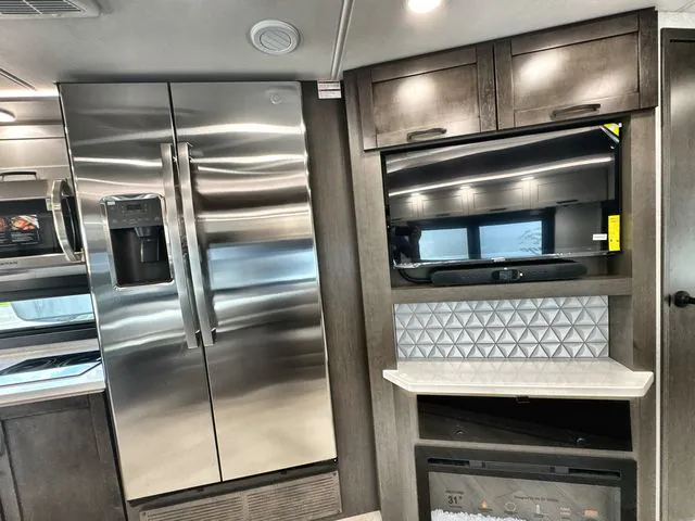 2027 Entegra Coach Accolade 37K, Photos photo 40