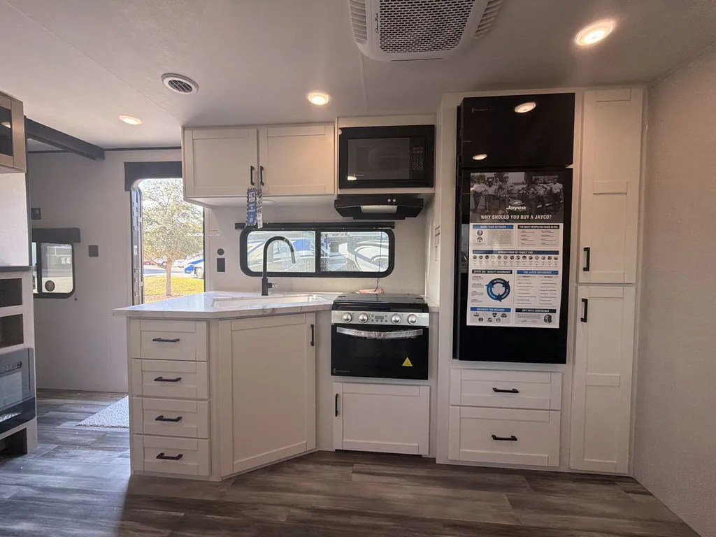 2026 Jayco Jay Flight SLX 321BDS, Photos photo 5
