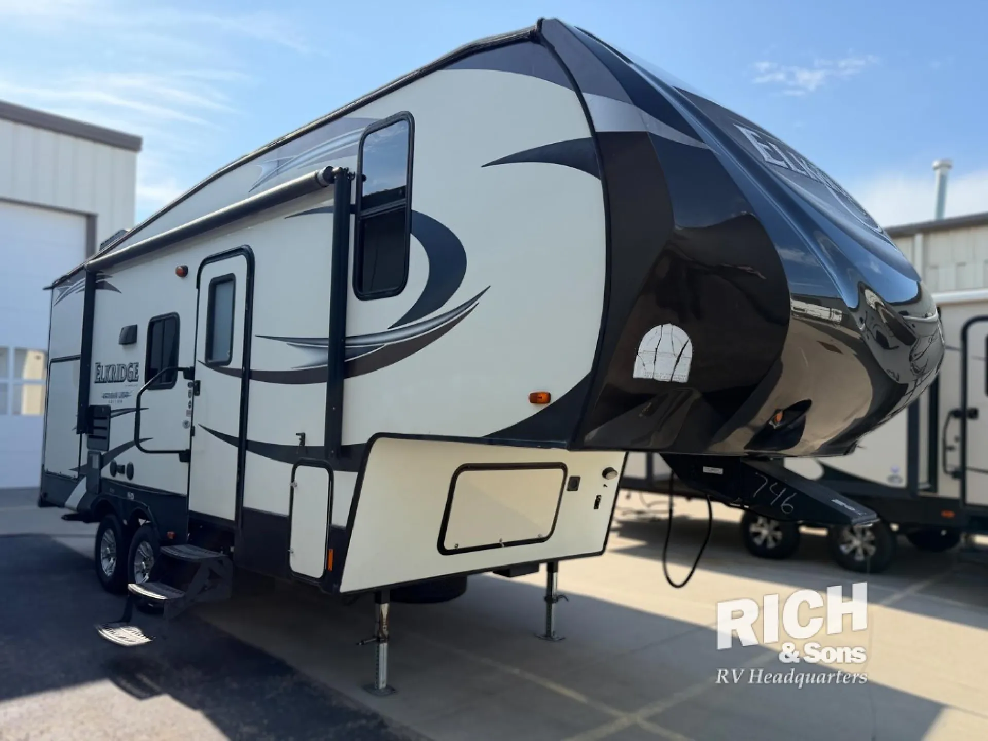 2015 Heartland ElkRidge Xtreme Light E 22 - Photo 2