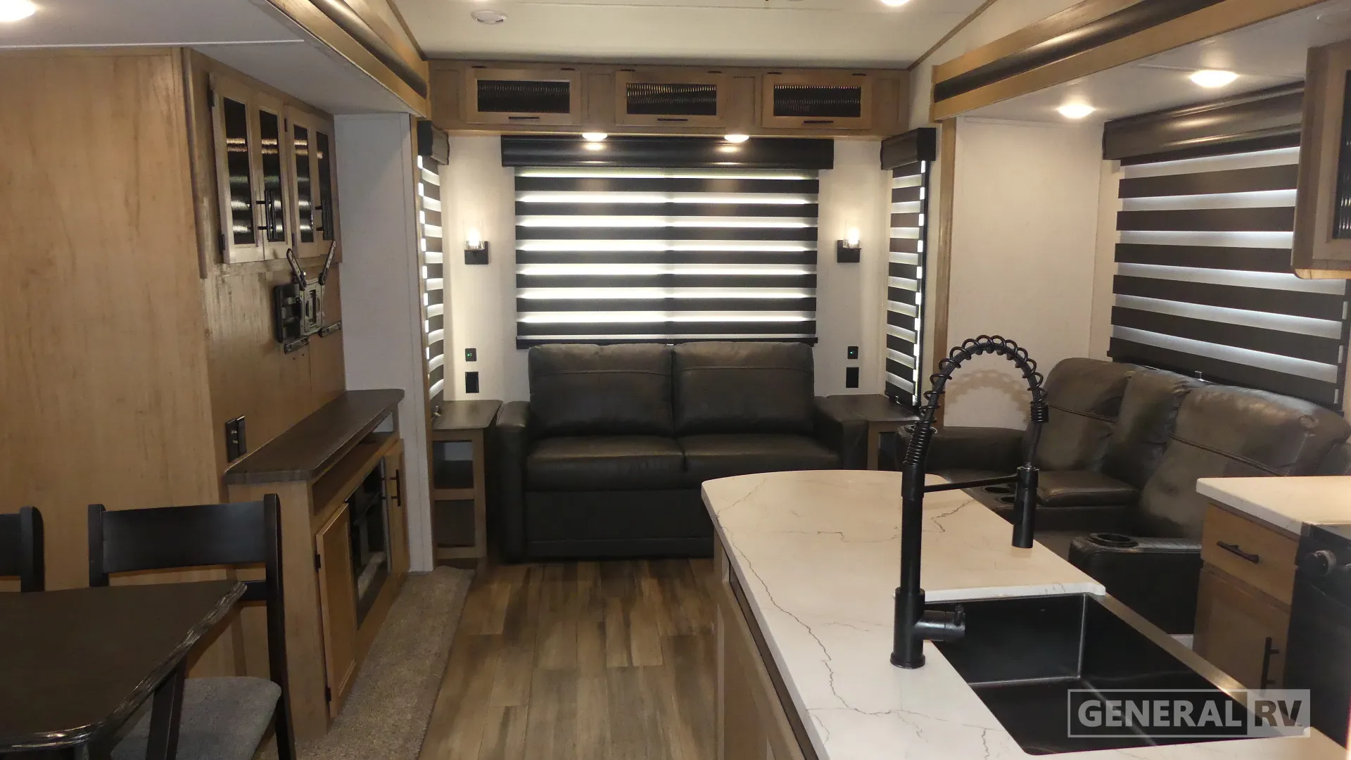2023 Forest River Cherokee Arctic Wolf Suite 3550 - Photo 3